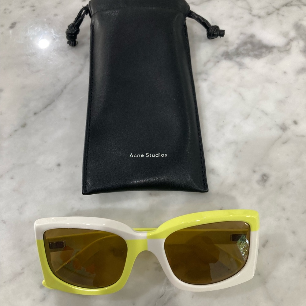 Acne Studios Anitha sunglasses. - Picture 3 of 9